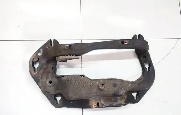 BMW X5 E53 Engine mounting bracket 2110407
