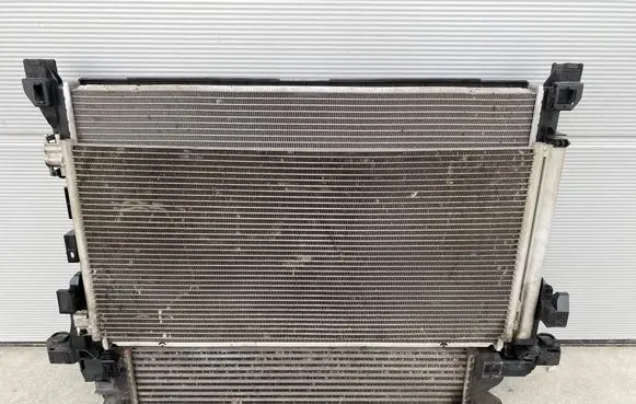 Renault Trafic III (X82) Radiator set 1180614X 93868359 214818795R
