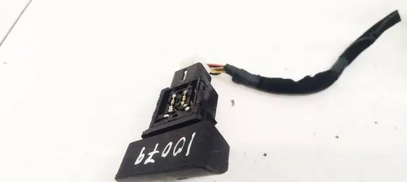 KIA Sportage Fog light switch 