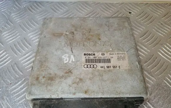 Audi V8 Engine control unit/module 441907557E 0261203226