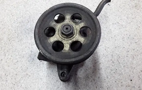 Honda Civic Power steering pump P2A96