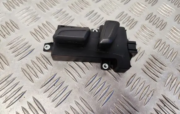 Skoda Superb B6 (3T) Seat control switch 8K0959747