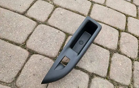 Opel Mokka B Electric window control switch 9835154180