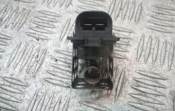 Renault Modus Coolant fan relay 8200045082