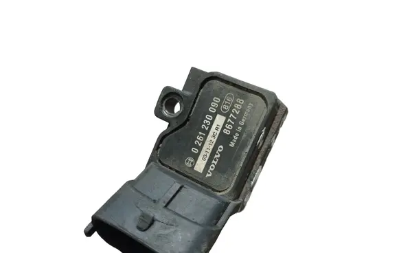 Volvo XC90 Air pressure sensor 0261230090 8677288