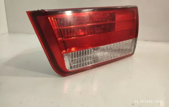 Hyundai Sonata Tailgate rear/tail lights