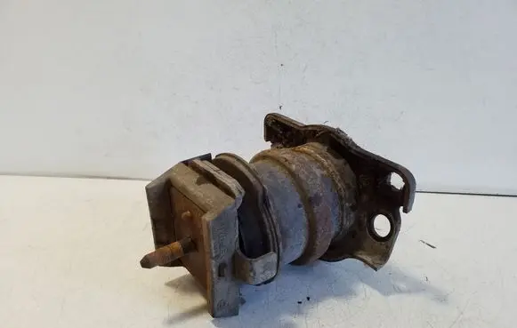 Nissan Pathfinder R51 Engine mount bracket 11284EB305