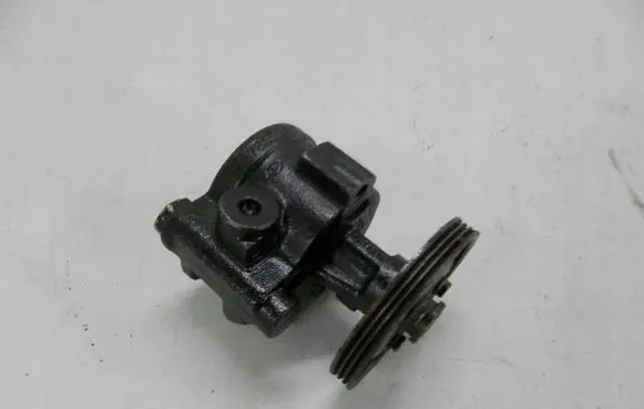 Renault Megane I Power steering pump 