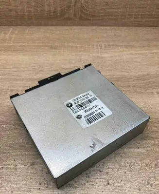 BMW 3 E90 E91 Voltage converter inverter 9253208 8ES00947921