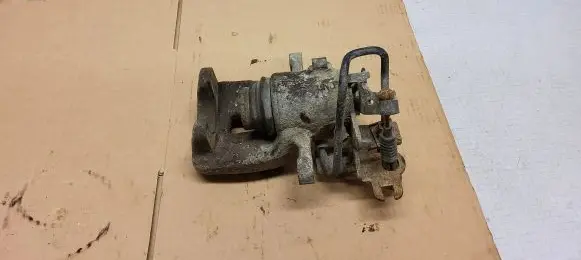 Volkswagen Caddy Rear brake caliper