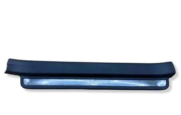 Toyota Avensis T250 Front sill trim cover 6791305050
