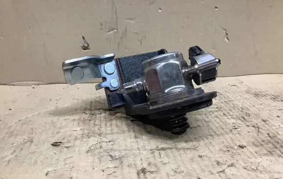 Fuel injection high pressure pump