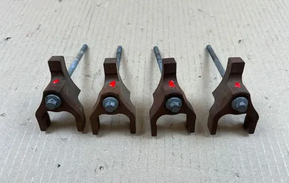 Jaguar F-Pace Fuel Injector clamp holder