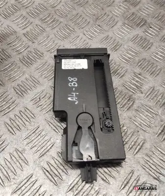 Audi A3 S3 8P Dashboard storage box/compartment 8p0941561h
