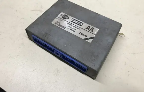 Nissan Primera Engine control unit/module 2371082J05 80560A
