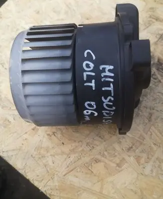 Mitsubishi Colt Heater fan/blower 1736006902 MF0160700701 52205348