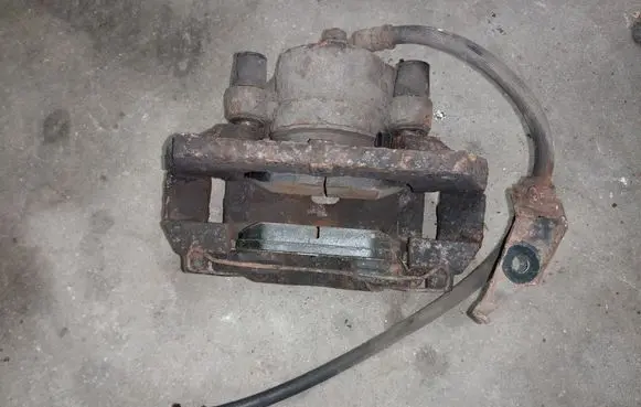 Honda Accord Front brake caliper