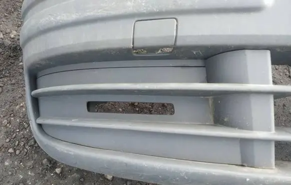 Volkswagen Caddy Front bumper lower grill