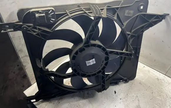 Nissan Qashqai+2 Electric radiator cooling fan ECM292