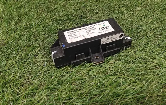 Audi A8 S8 D3 4E Door control unit/module 04E0919064 36129658