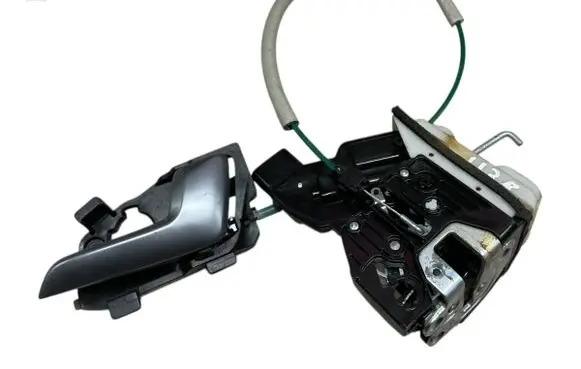 KIA Rio Front door lock 826201W010