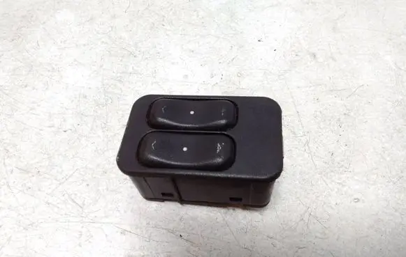 Opel Zafira A Electric window control switch 13363201 90561088