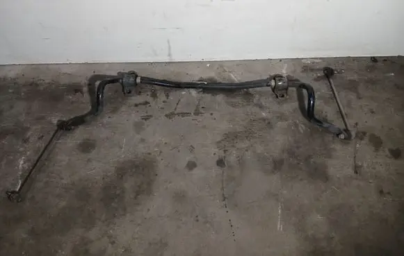 Volvo V60 Front anti-roll bar/sway bar 31340515