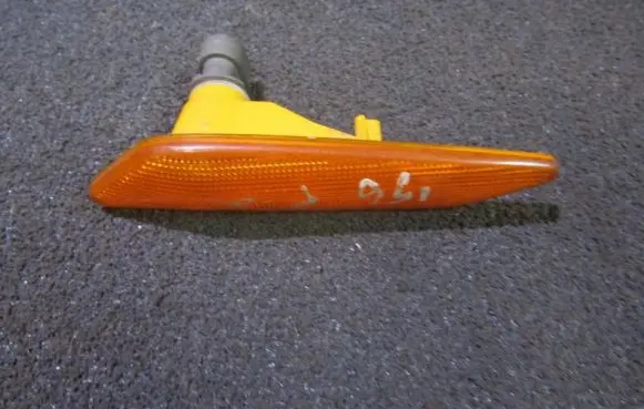 Alfa Romeo 156 Front fender indicator light