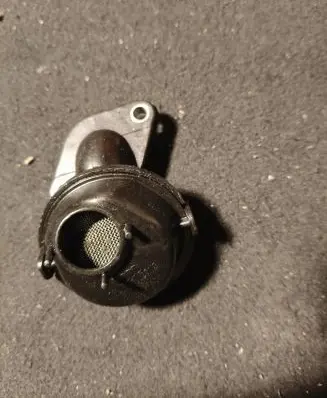 Audi A4 S4 B5 8D Oil pump 06L115251s