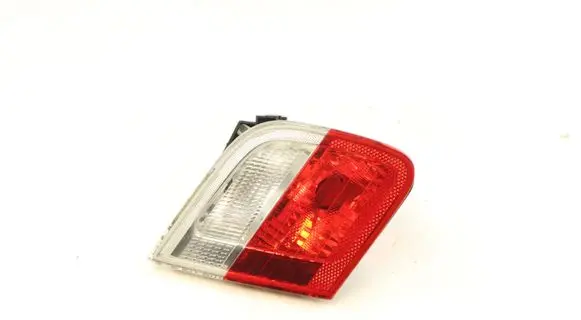 Tailgate rear/tail lights