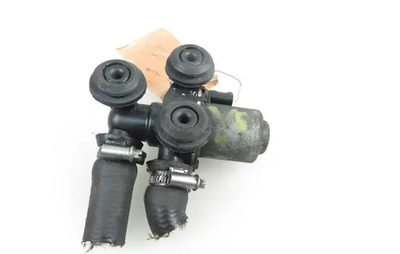 BMW 3 E46 Coolant heater control valve 8369805