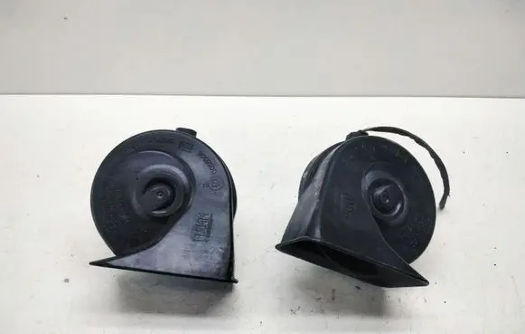 BMW 3 E90 E91 Horn signal E355306