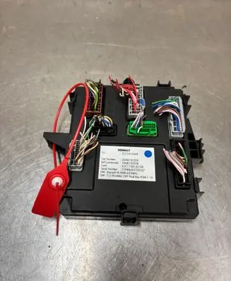 Volkswagen Transporter - Caravelle T6 Trunk lid opening control unit 284B28352R