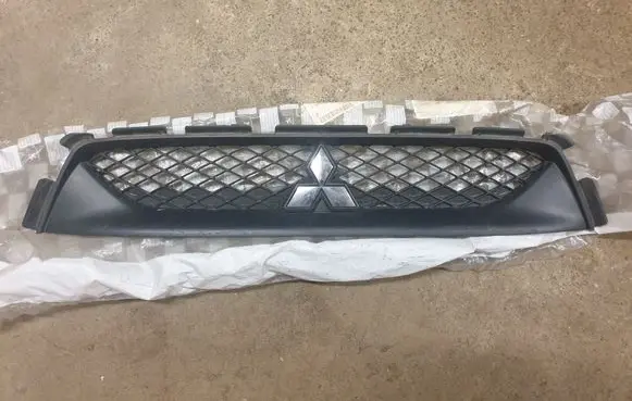 Mitsubishi ASX Front bumper upper radiator grill 6402A217