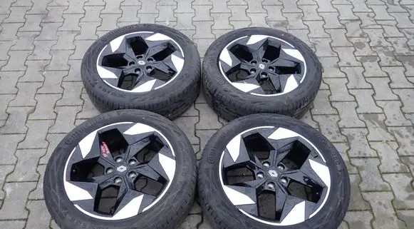 R18 alloy rim
