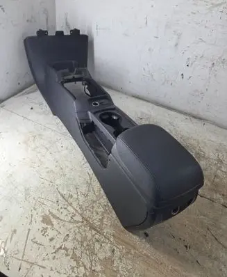 Volvo V50 Center console 