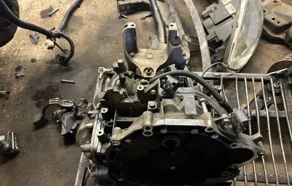 Peugeot 807 Manual 6 speed gearbox 20MB22