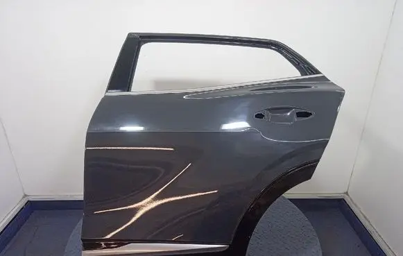 KIA Sportage Rear door 