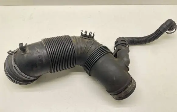 Skoda Octavia Mk2 (1Z) Air intake hose/pipe 3C0129654 ETB446191