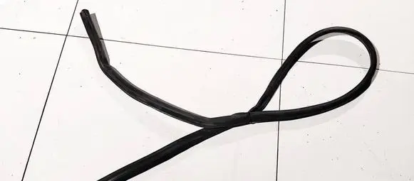 Audi A6 S6 C6 4F Rubber seal front coupe door 