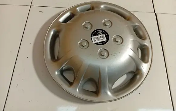 Opel Astra H R16 wheel hub/cap/trim 