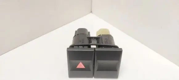 Ford Mondeo Mk III Hazard light switch 2S7T13A350