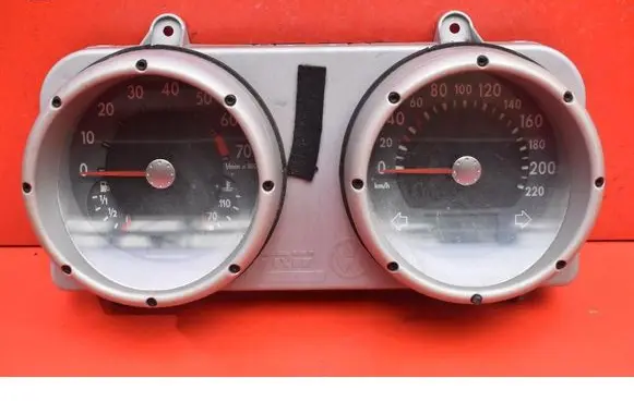 Speedometer (instrument cluster)