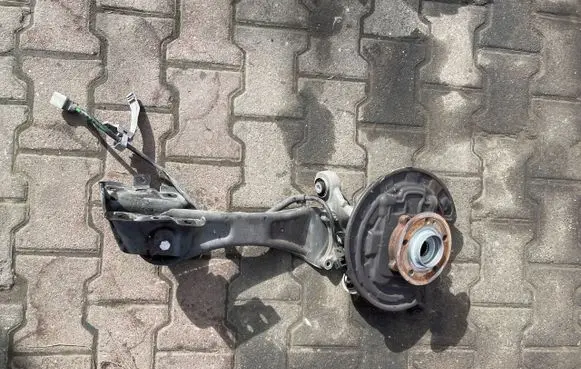 Mercedes-Benz A W177 AMG Rear wheel hub spindle/knuckle 1773506401