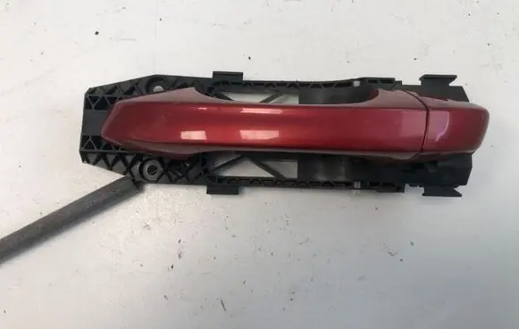 Rear door exterior handle/bracket