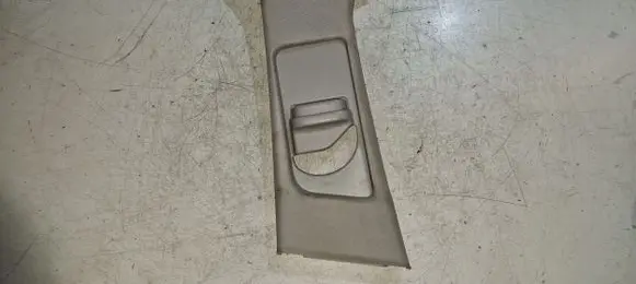 Mercedes-Benz C W204 (B) pillar trim (top) A2048600930