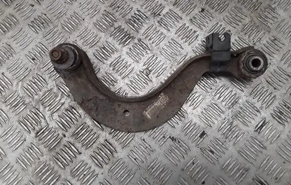 Volkswagen Golf V Rear control arm 17A41820N