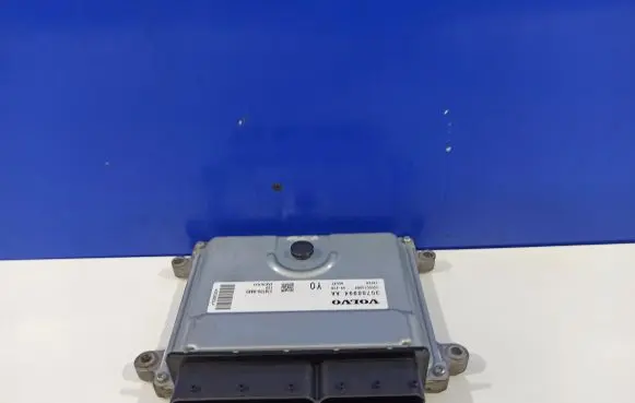 Volvo XC60 Engine control unit/module 36000493 30788994