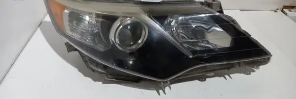 Toyota Camry Headlight/headlamp 2824753