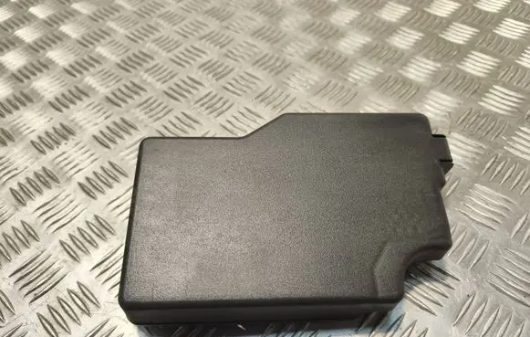 Mazda 3 II Fuse box cover BBM666761